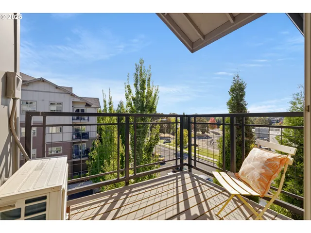 $319,000 | 13905 Southwest Meridian Street, Unit 410, Beaverton, OR 97005