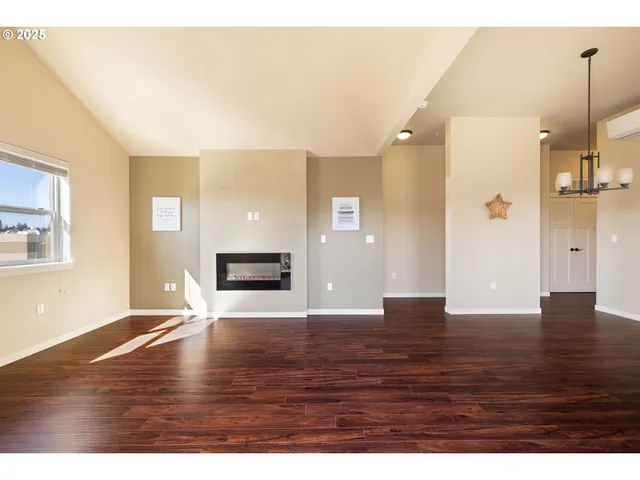 $319,000 | 13905 Southwest Meridian Street, Unit 410, Beaverton, OR 97005