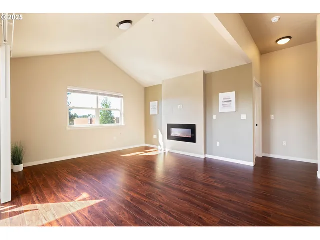 $319,000 | 13905 Southwest Meridian Street, Unit 410, Beaverton, OR 97005