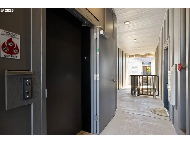 $319,000 | 13905 Southwest Meridian Street, Unit 410, Beaverton, OR 97005