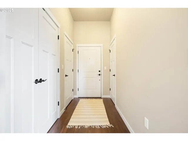 $319,000 | 13905 Southwest Meridian Street, Unit 410, Beaverton, OR 97005