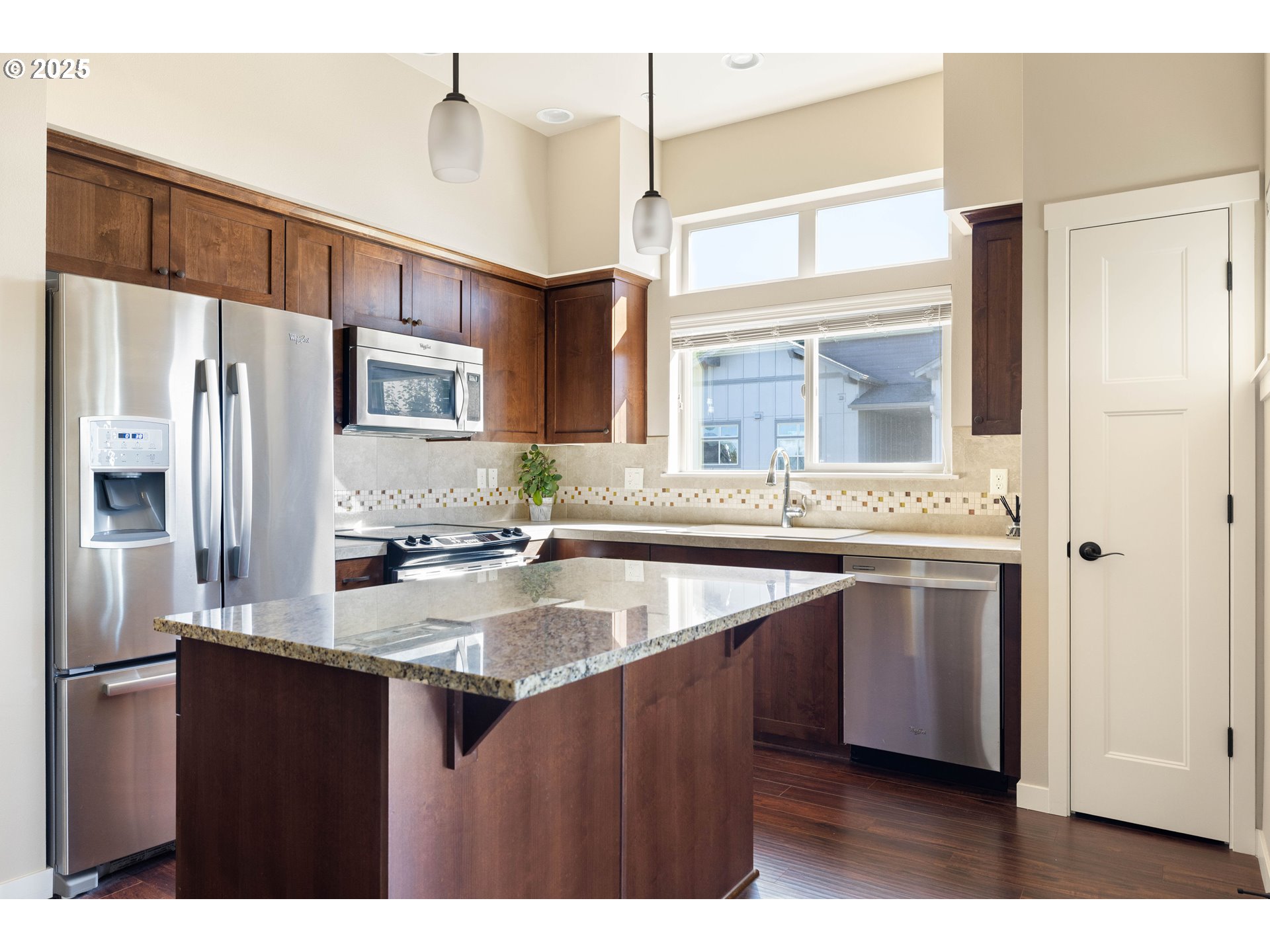 13905 Southwest Meridian Street, Unit 410 Beaverton, OR 97005 - Photo 10 of 34