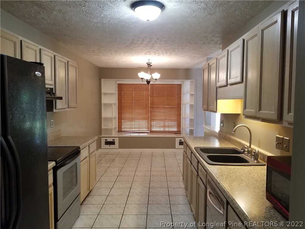 5213 Archer Road Hope Mills, NC 28348 - Photo 13 of 34 Gallery Image 13