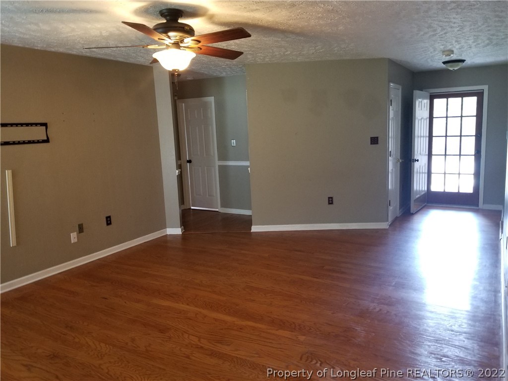 5213 Archer Road Hope Mills, NC 28348 - Photo 7 of 34 Gallery Image 7