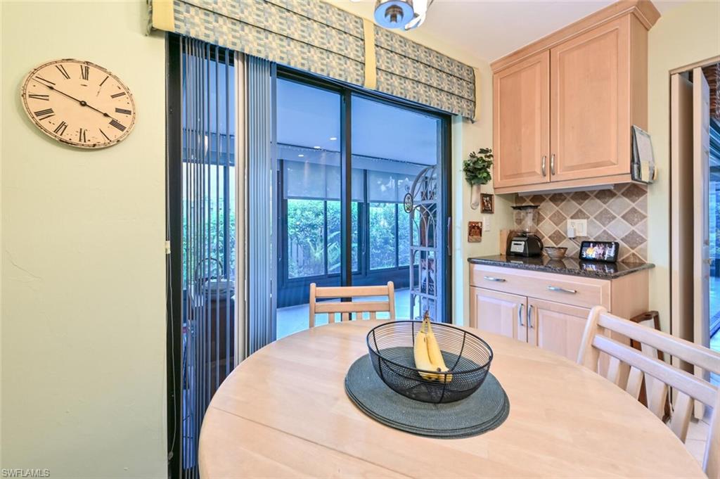 817 Reef Point Circle, Unit 93 Naples, FL 34108 - Photo 15 of 35 Kitchen Eating Area