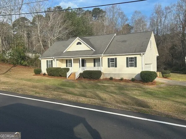 $2,250 | 341 Baker Street, Monroe, GA 30655