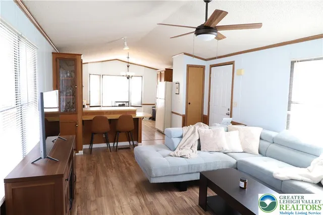 $54,900 | 223 Greenbriar Drive South, Bath, PA 18014