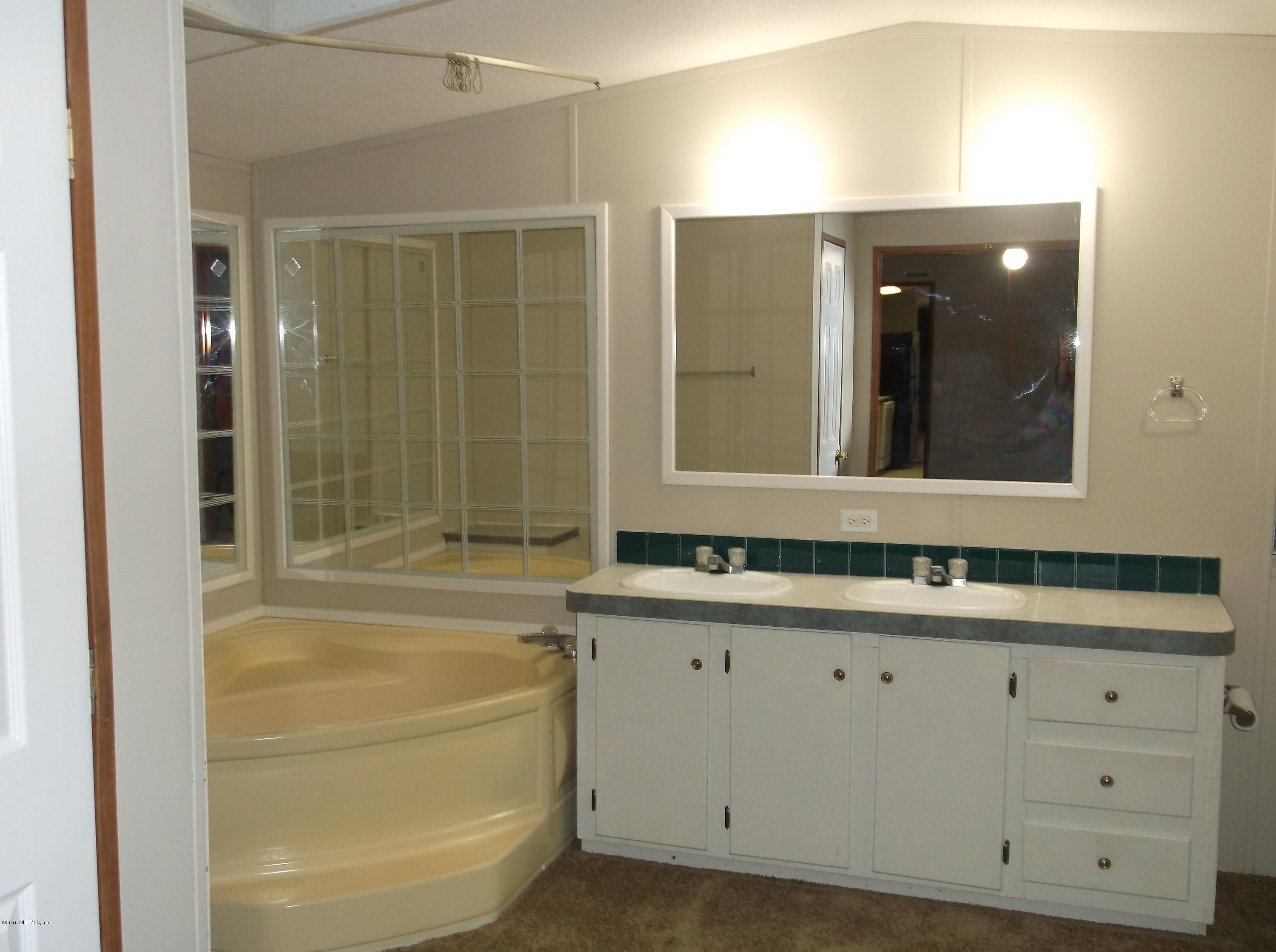 2006 Rose Ridge Court Middleburg, FL 32068 - Photo 5 of 9 master bath