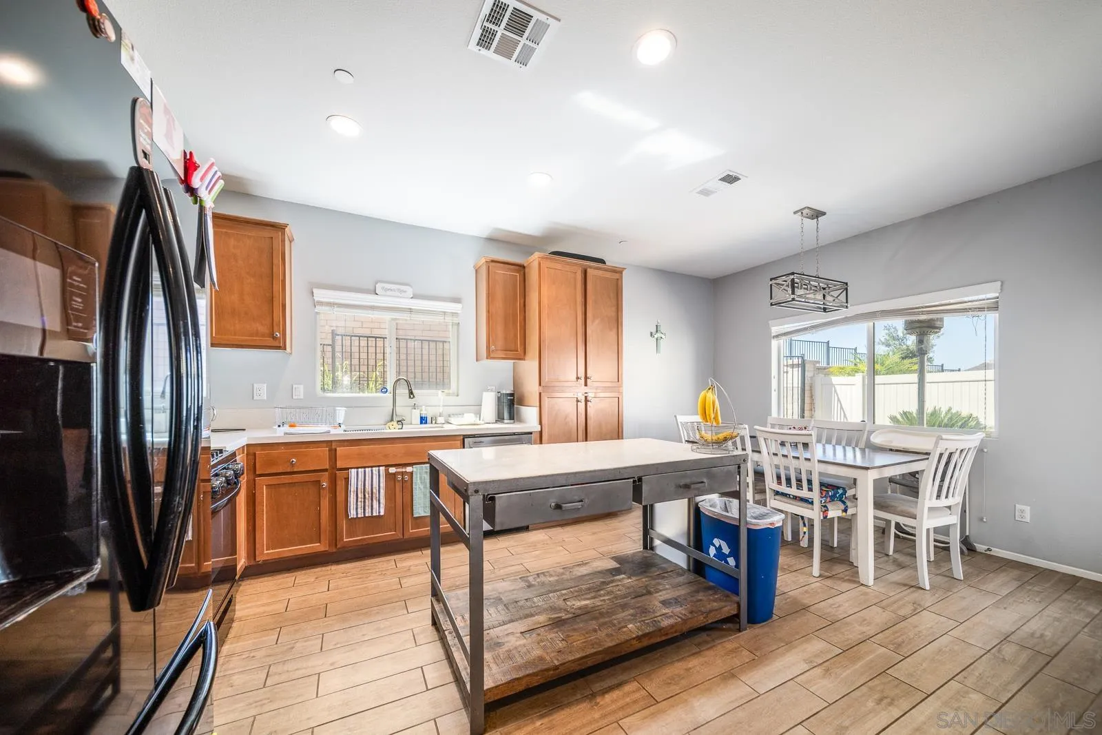 337 Dun Blazer Way Fallbrook, CA 92028 - Photo 12 of 66 Gallery Image 12