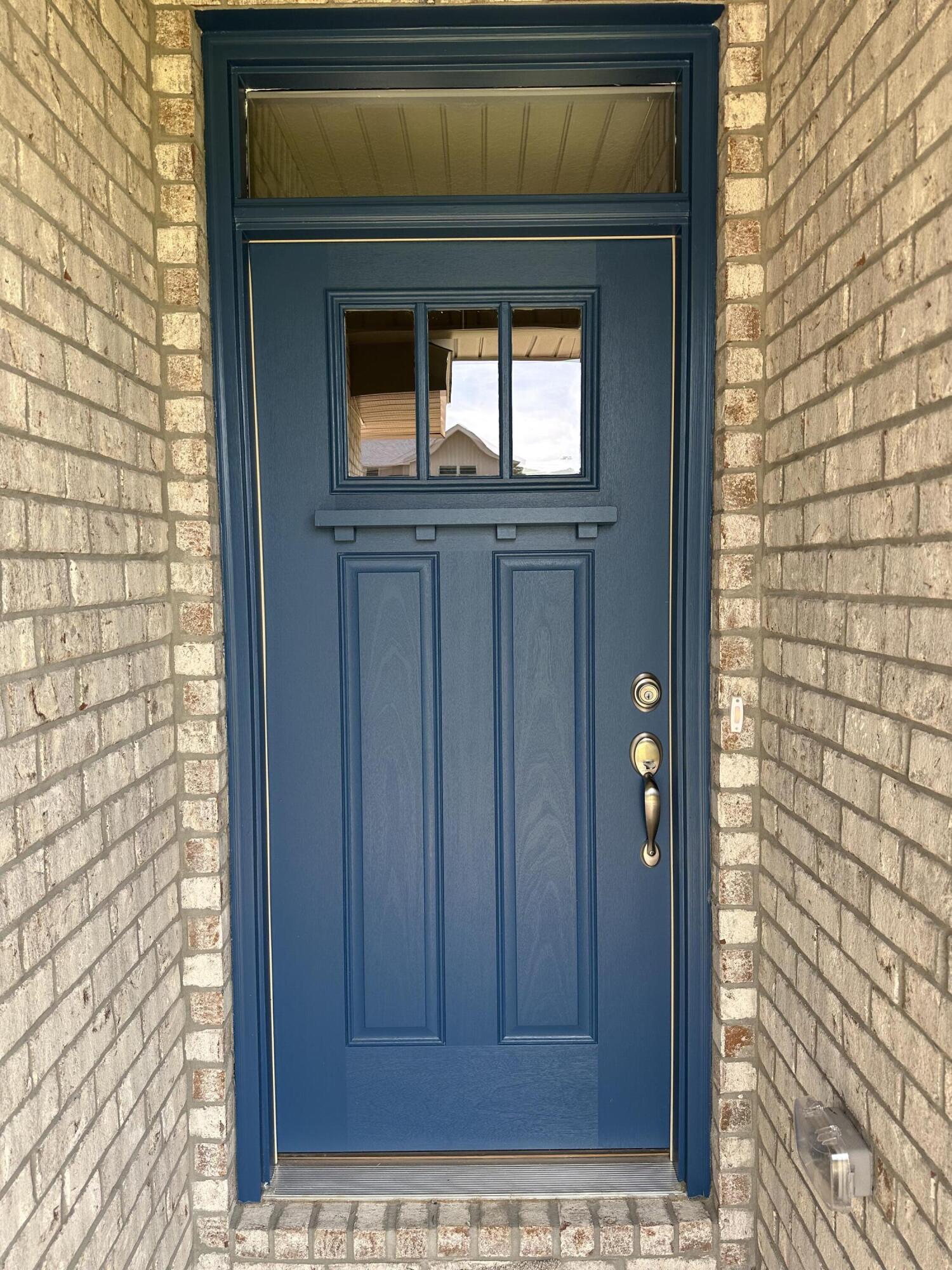 186 Ridgeway Circle Crestview, FL 32536 - Photo 3 of 23 a view of front door
