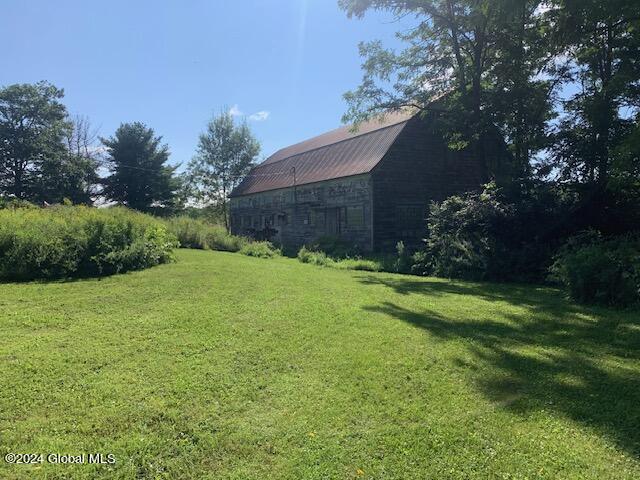 L25 Wells Road Pattersonville, NY 12137 - Photo 1 of 15 barn1