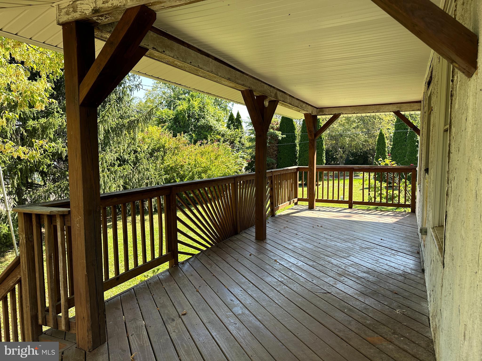137 Crystal Road Montgomeryville, PA 18936 - Photo 4 of 28 Gallery Image 4