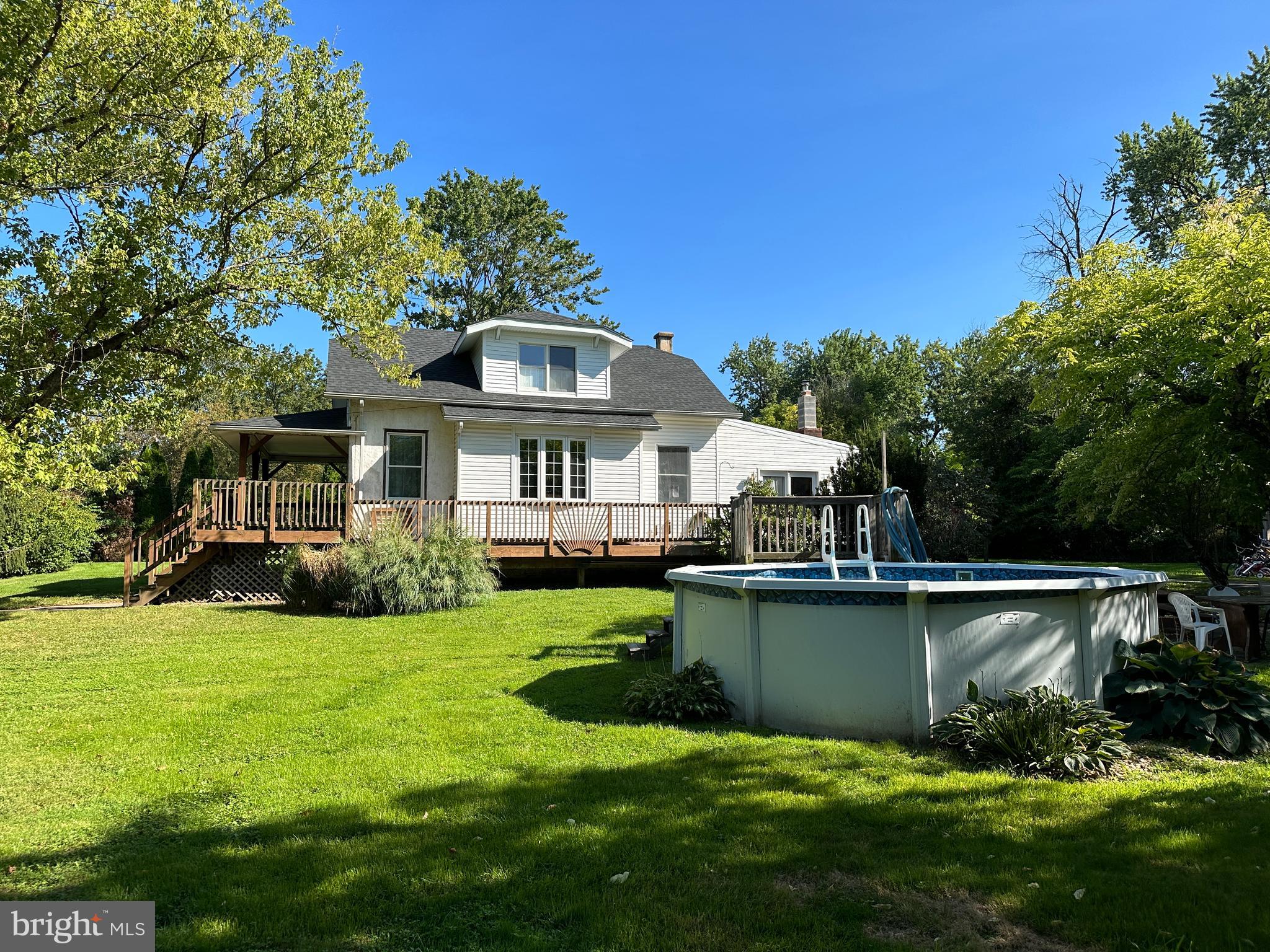 137 Crystal Road Montgomeryville, PA 18936 - Photo 5 of 28 Gallery Image 5
