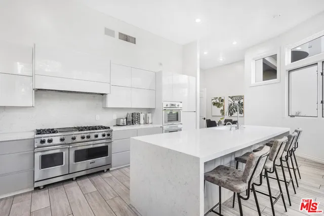 $69,900 | 11037 Anzio Road, Los Angeles, CA 90077