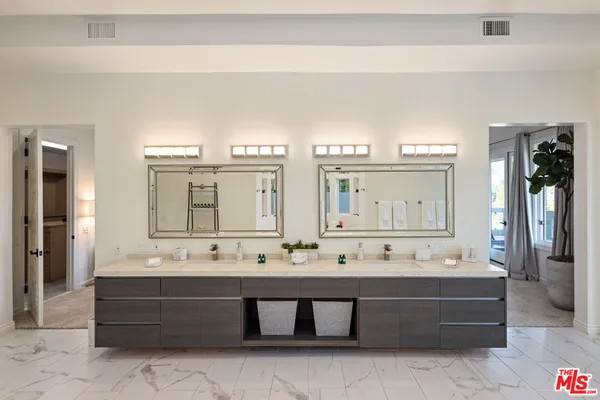 $69,900 | 11037 Anzio Road, Los Angeles, CA 90077