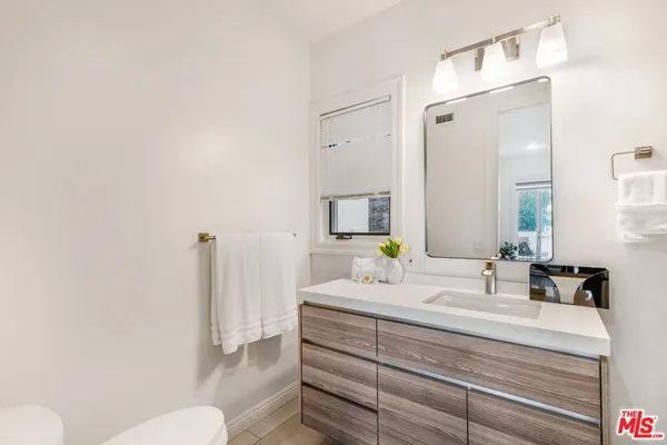 $69,900 | 11037 Anzio Road, Los Angeles, CA 90077