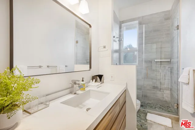 $69,900 | 11037 Anzio Road, Los Angeles, CA 90077