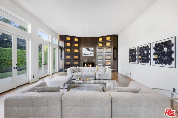 $69,900 | 11037 Anzio Road, Los Angeles, CA 90077