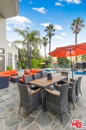 $69,900 | 11037 Anzio Road, Los Angeles, CA 90077