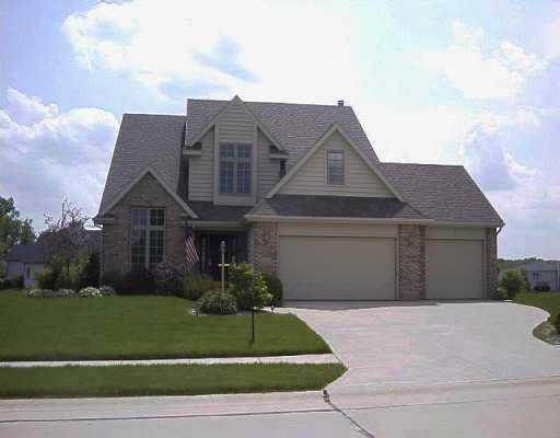 222 Estero Road Fort Wayne, IN 46845 - Photo 1 of 8 Gallery Image 1