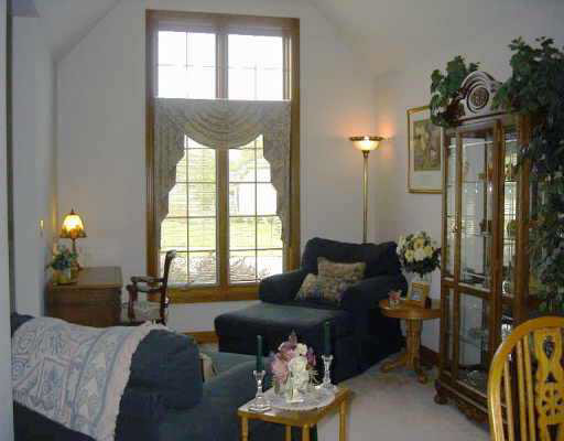 222 Estero Road Fort Wayne, IN 46845 - Photo 2 of 8 Gallery Image 2