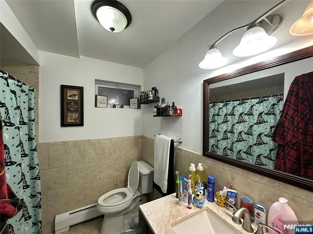 $1,750 | 127 East Palisades Boulevard, Unit G, Palisades Park, NJ 07650