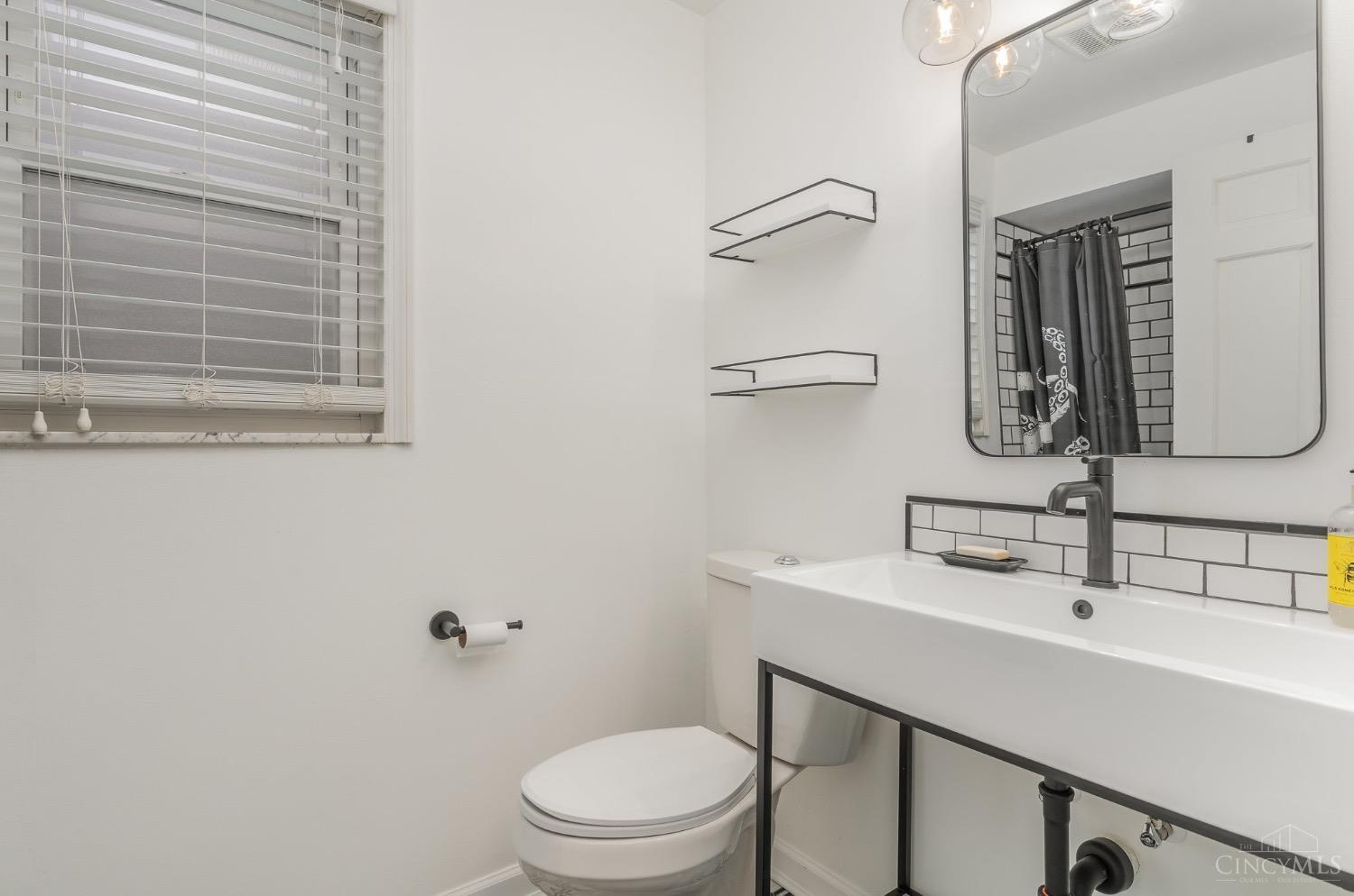 7631 Forest Road Cincinnati, OH 45230 - Photo 25 of 38 Gallery Image 25