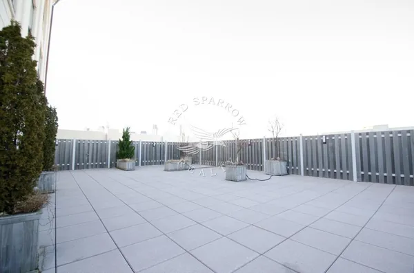 $18,000 | 1 Main Street, Unit 10B | DUMBO