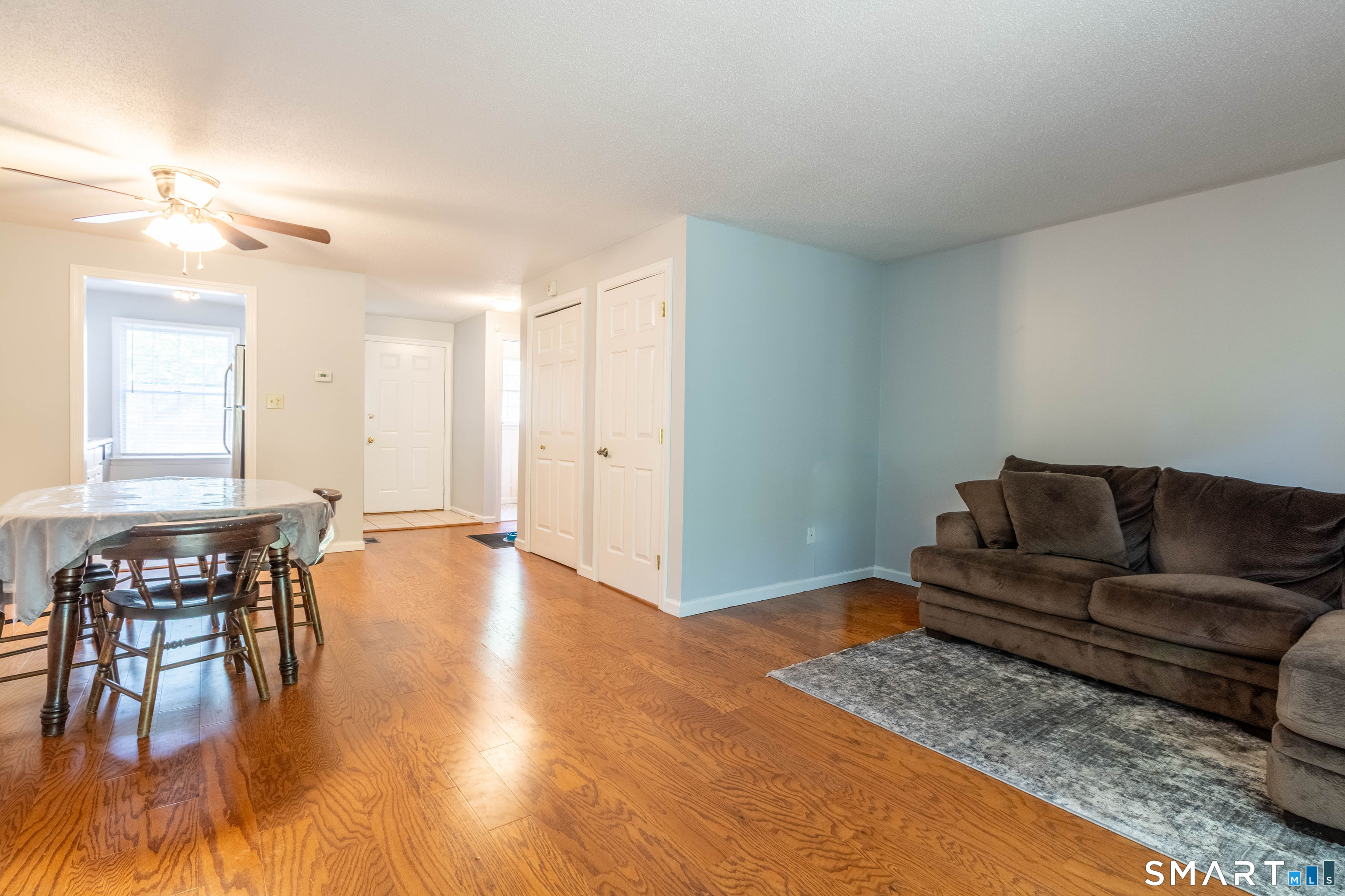 283 Strawberry Circle Windsor, CT 06095 - Photo 8 of 30