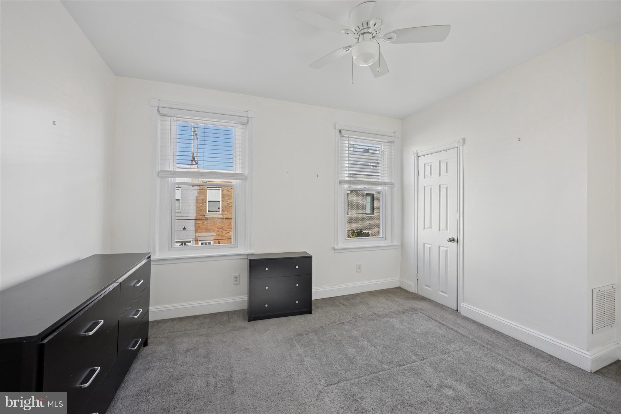 1525 South Taylor Street Philadelphia, PA 19146 - Photo 16 of 25