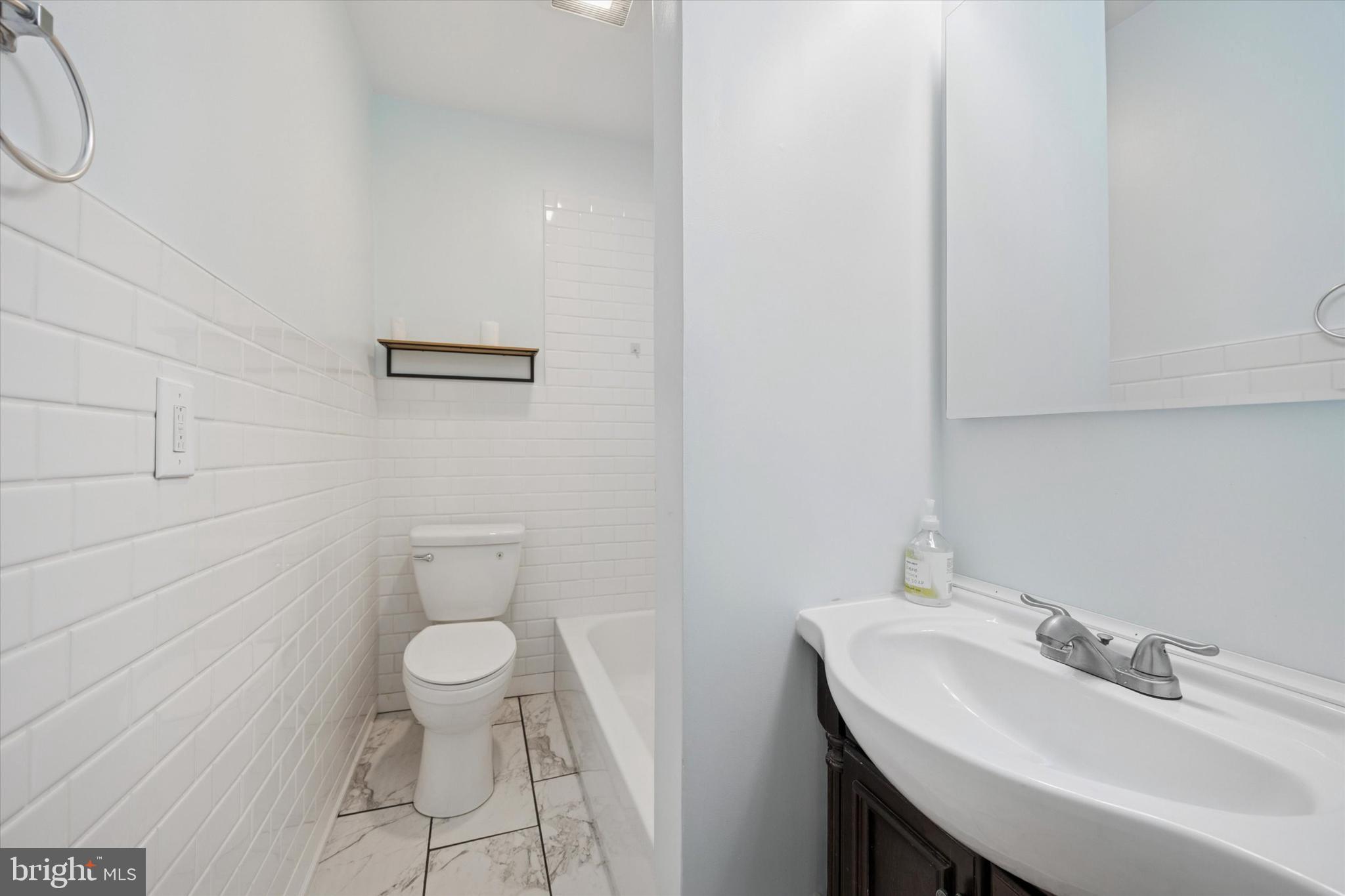 1525 South Taylor Street Philadelphia, PA 19146 - Photo 23 of 25