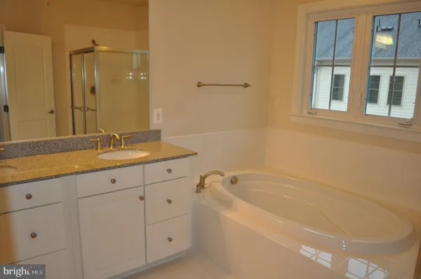 $3,200 | 346 White Ash Place, Gaithersburg, MD 20878