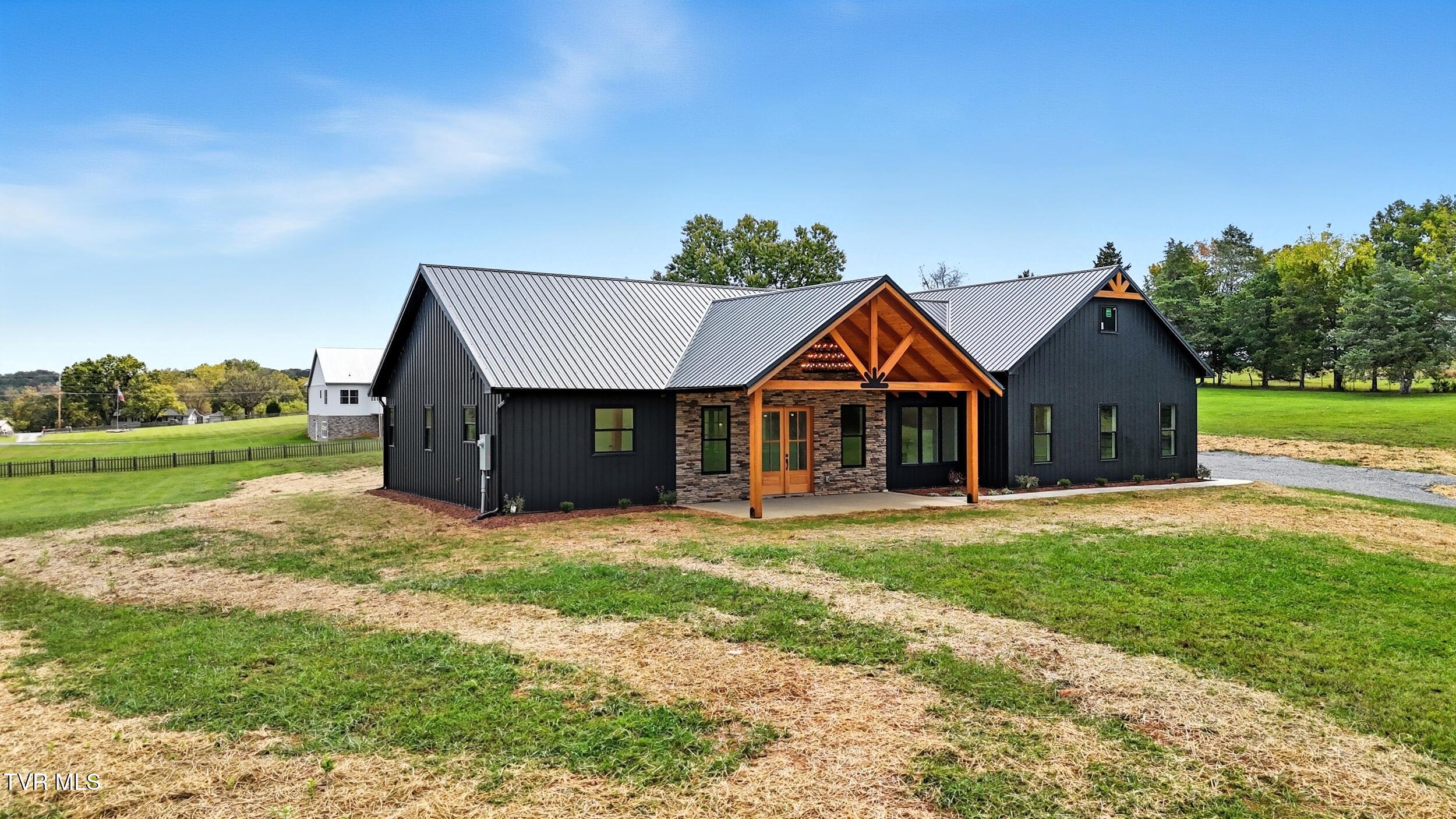 260 Shannon View Road Johnson City, TN 37615 - Photo 11 of 64 16_039_dji_20251008122414_0860_d