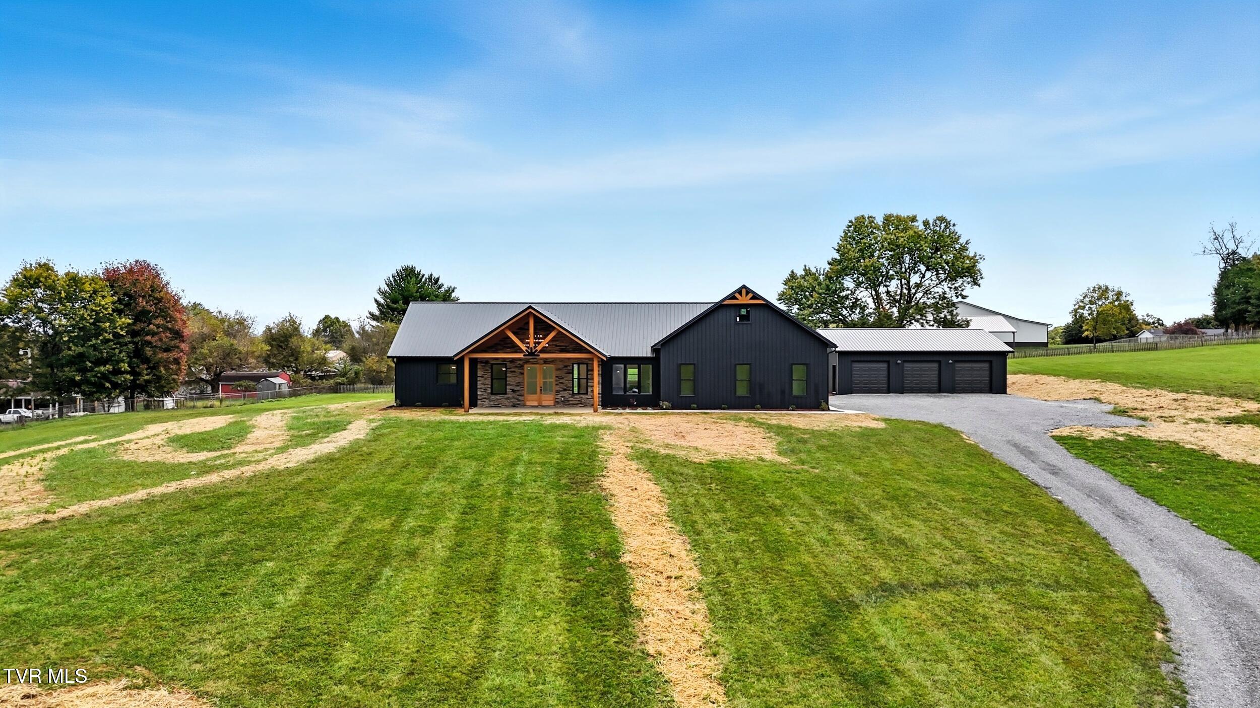 260 Shannon View Road Johnson City, TN 37615 - Photo 14 of 64 19_042_dji_20251008122453_0869_d