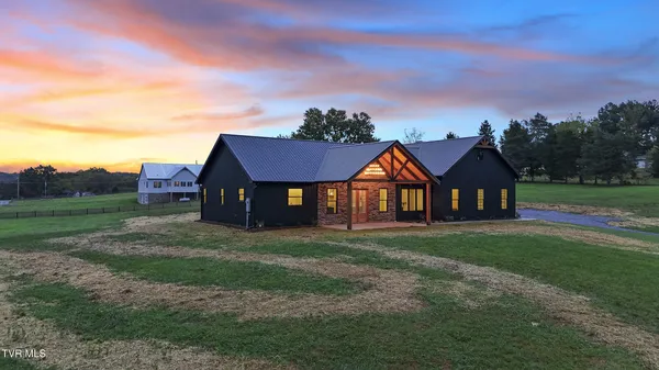 $797,000 | 260 Shannon View Road, Johnson City, TN 37615