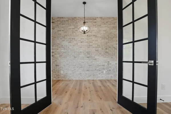 $797,000 | 260 Shannon View Road, Johnson City, TN 37615