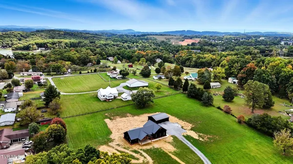 $797,000 | 260 Shannon View Road, Johnson City, TN 37615