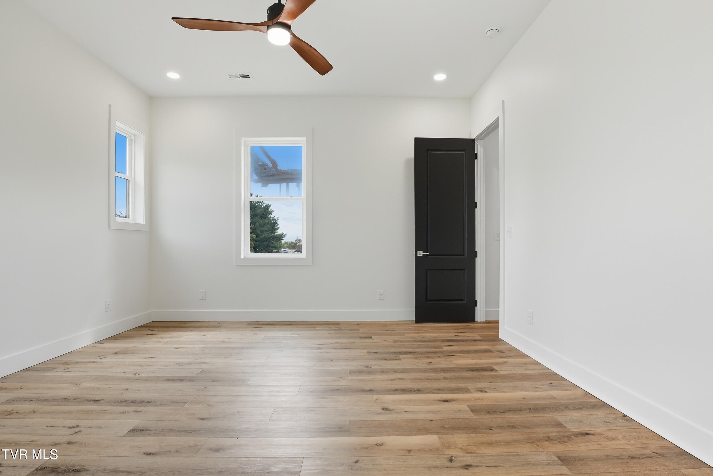 260 Shannon View Road Johnson City, TN 37615 - Photo 32 of 64 33_021_dsc07203