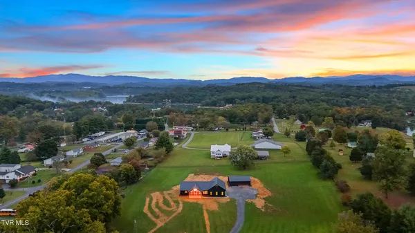 $797,000 | 260 Shannon View Road, Johnson City, TN 37615