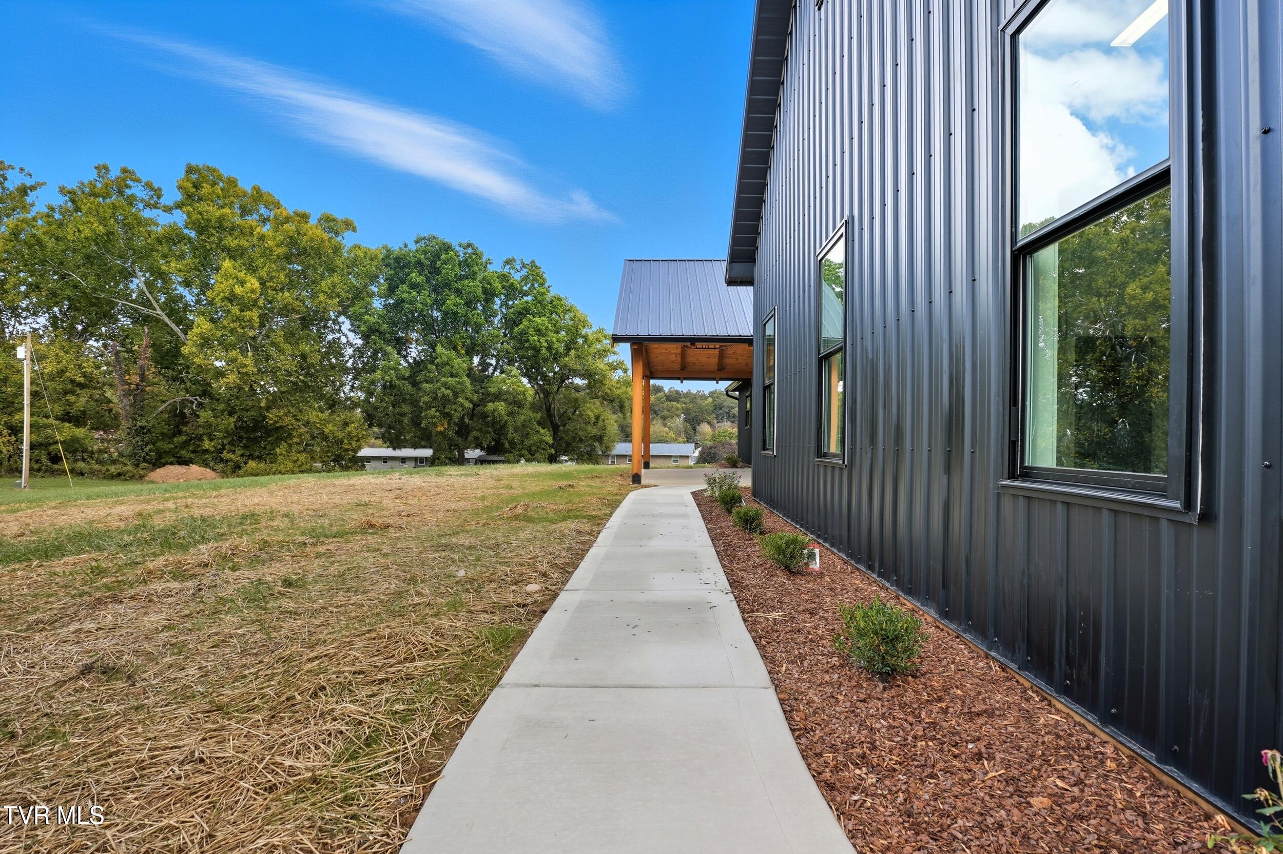 260 Shannon View Road Johnson City, TN 37615 - Photo 8 of 64 13_001_dsc07257