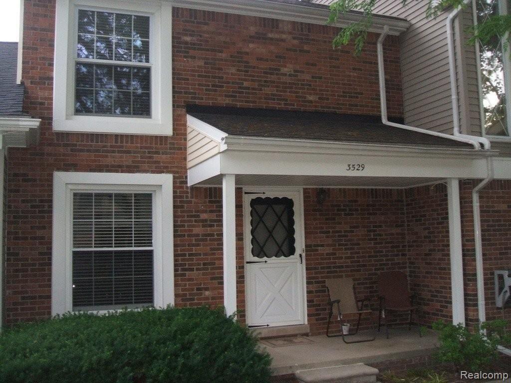 3529 Crooks Road, Unit 27 Royal Oak, MI 48073 - Photo 1 of 15 Front View
