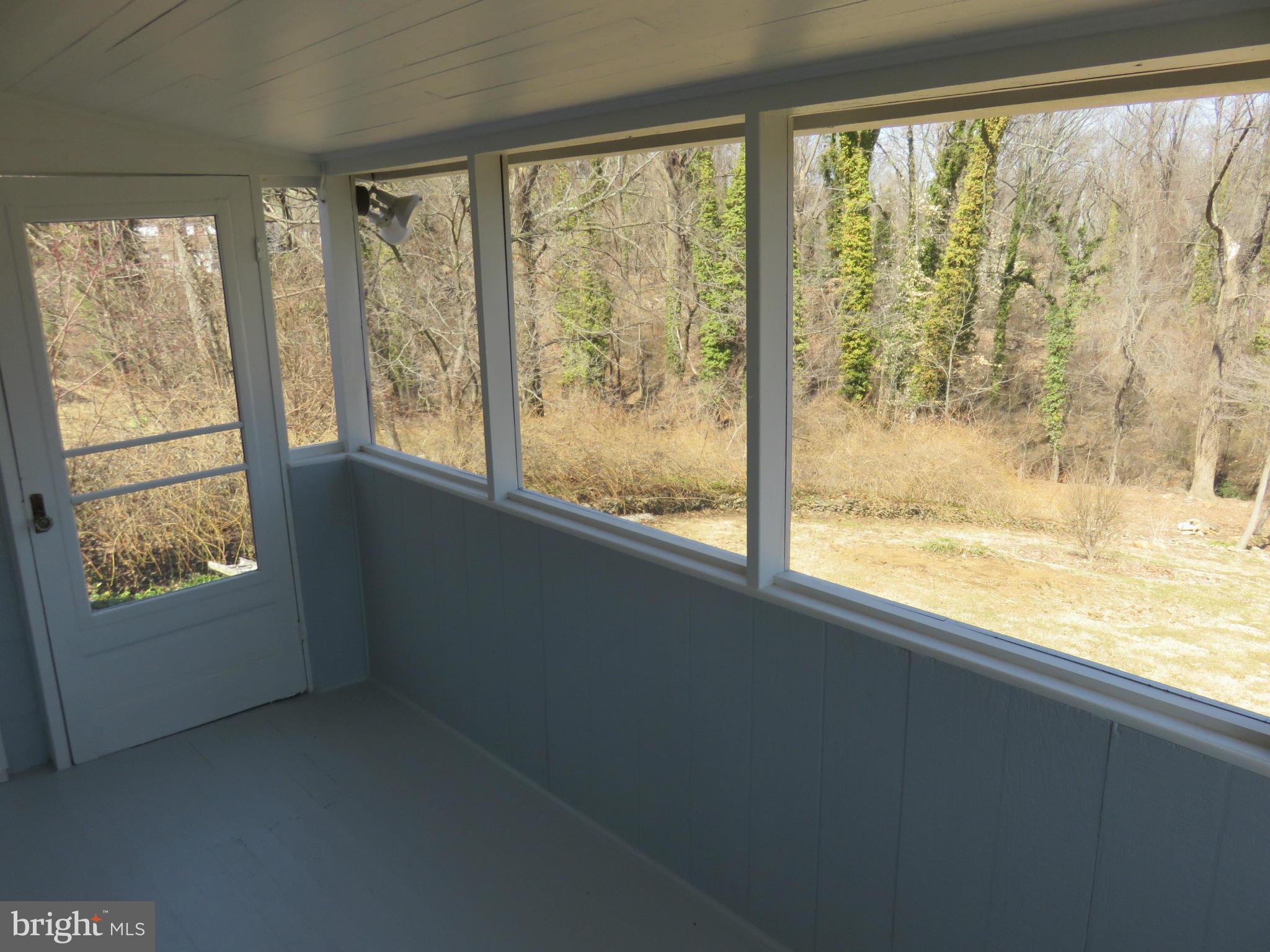 1022 Litchfield Road Baltimore, MD 21239 - Photo 14 of 28 Screened in Porch