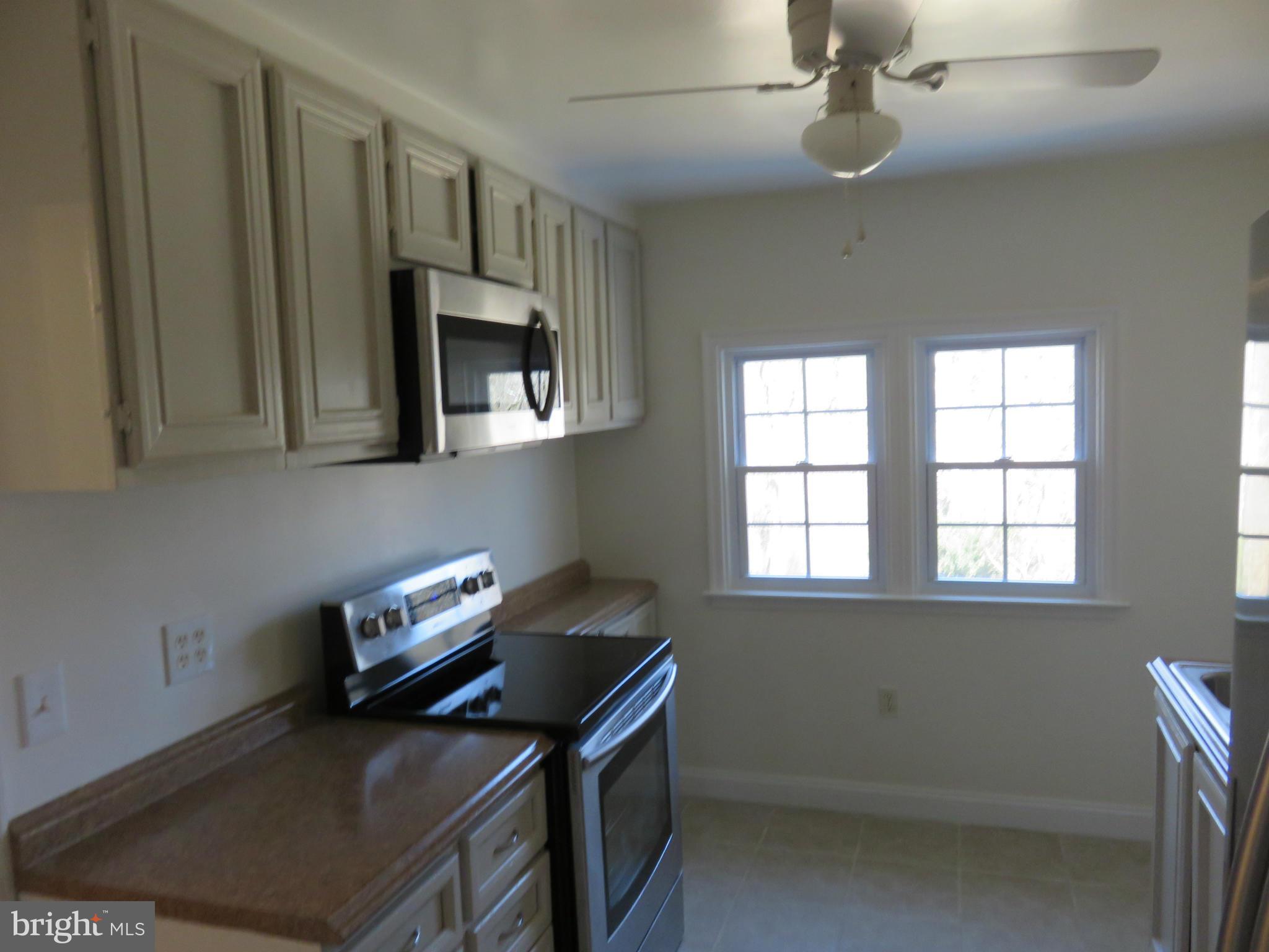 1022 Litchfield Road Baltimore, MD 21239 - Photo 9 of 28 Kitchen