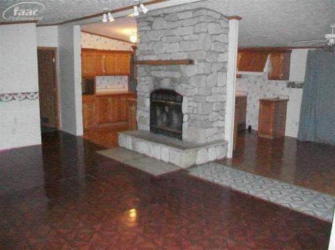 3338 Wentworth Road Flint, MI 48506 - Photo 4 of 16 20144707-3.JPG
