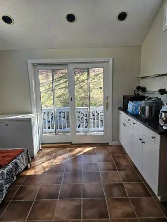 $3,500 | 18 Landsdown Drive, Unit 18, Nashua, NH 03062
