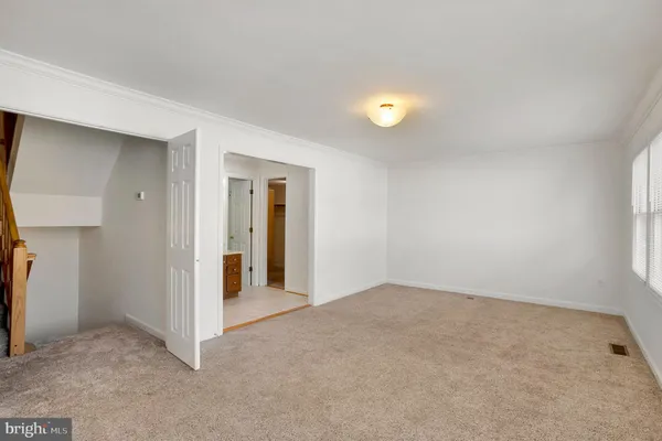 $2,550 | 12158 Salemtown Drive, Woodbridge, VA 22192