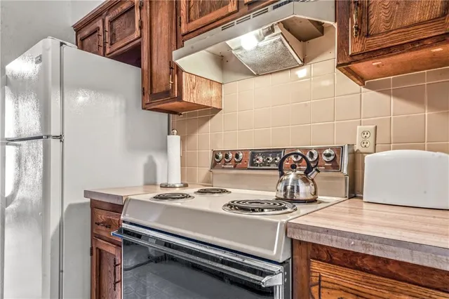 $194,900 | 1316 East 123rd Terrace, Unit C, Olathe, KS 66061