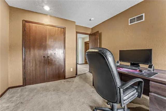 $194,900 | 1316 East 123rd Terrace, Unit C, Olathe, KS 66061