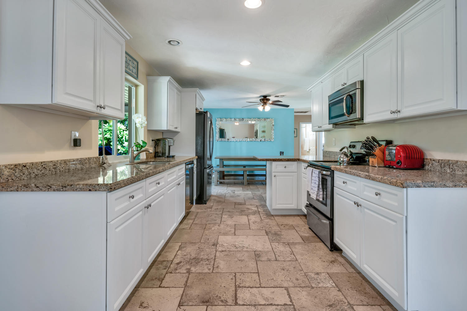 855 Fathom Road West North Palm Beach, FL 33408 - Photo 8 of 30 855 Fathom Rd W North Palm-large-020-013