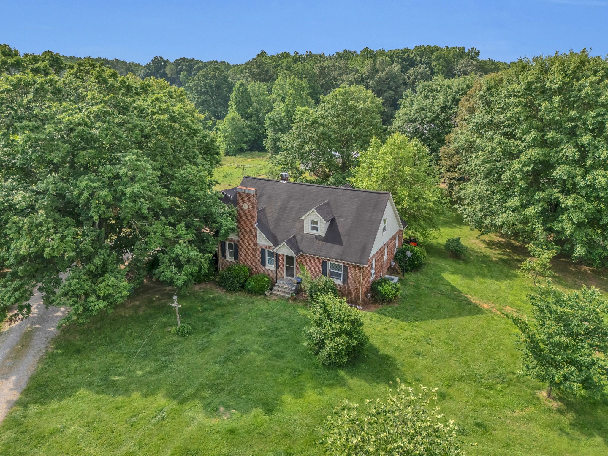 1804 Highway 52 Portland, TN 37148 - Photo 4 of 33